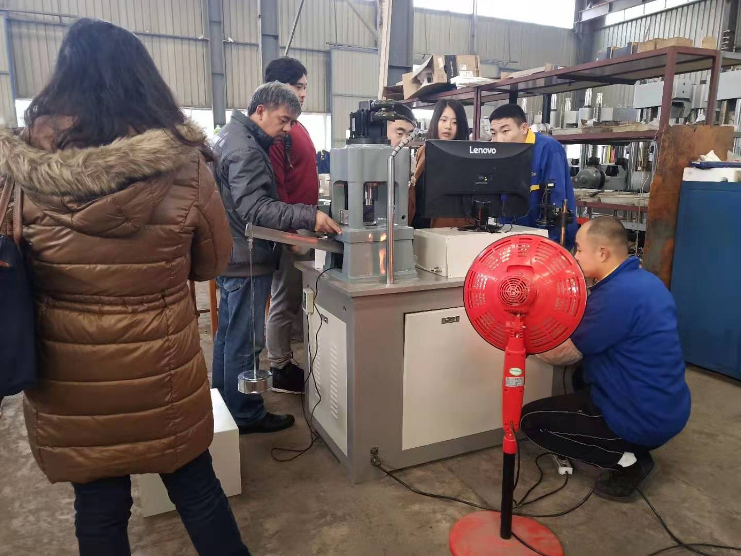 国外客户到济南威廉希尔williamhill工厂参观考察